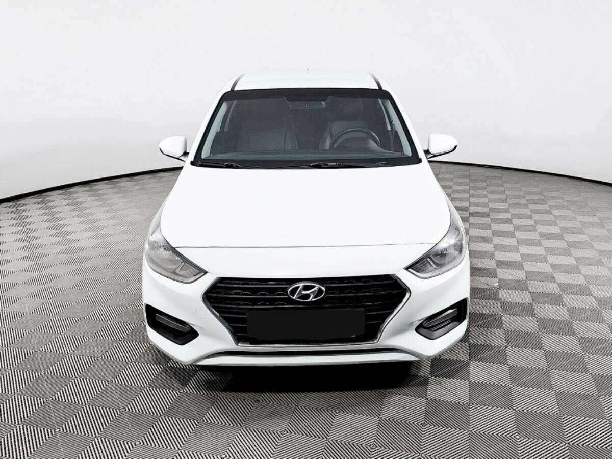 Hyundai Solaris с пробегом — 2017 год. Фото: #1