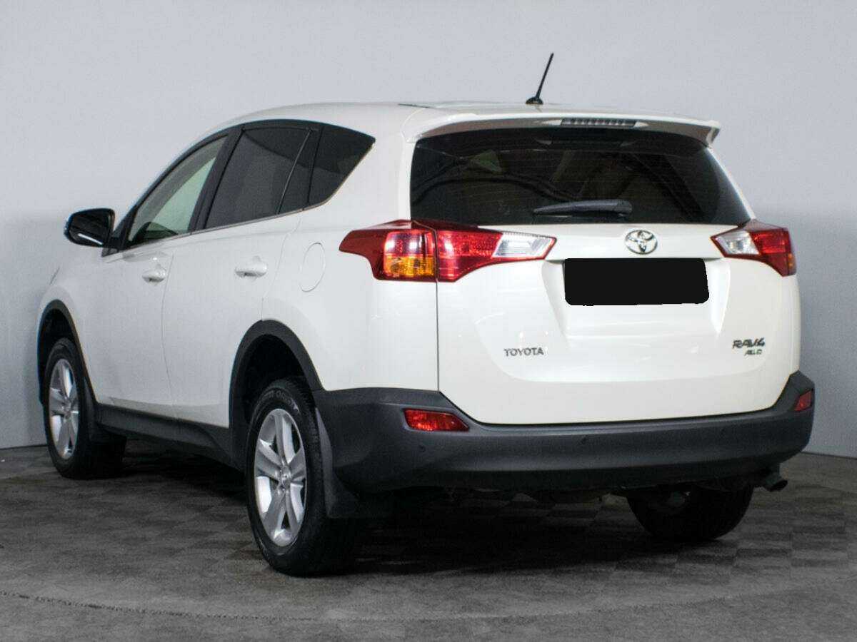 Toyota RAV4 с пробегом — 2013 год. Фото: #4
