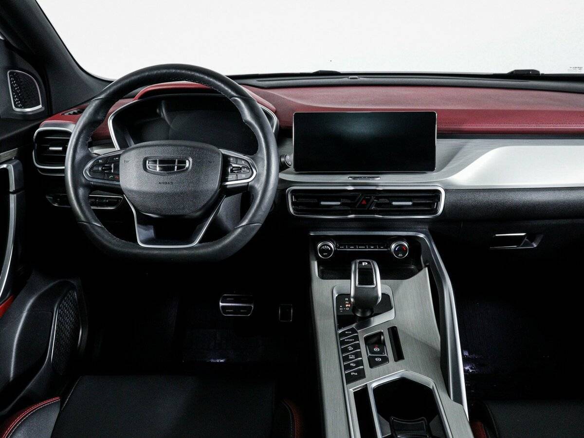 Geely Coolray с пробегом — 2021 год. Фото: #11