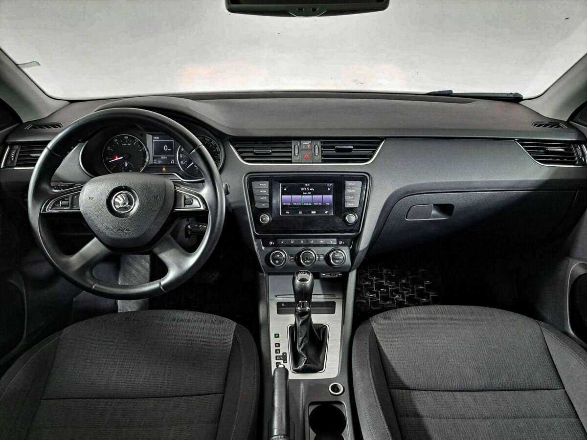 Skoda Octavia с пробегом — 2014 год. Фото: #11