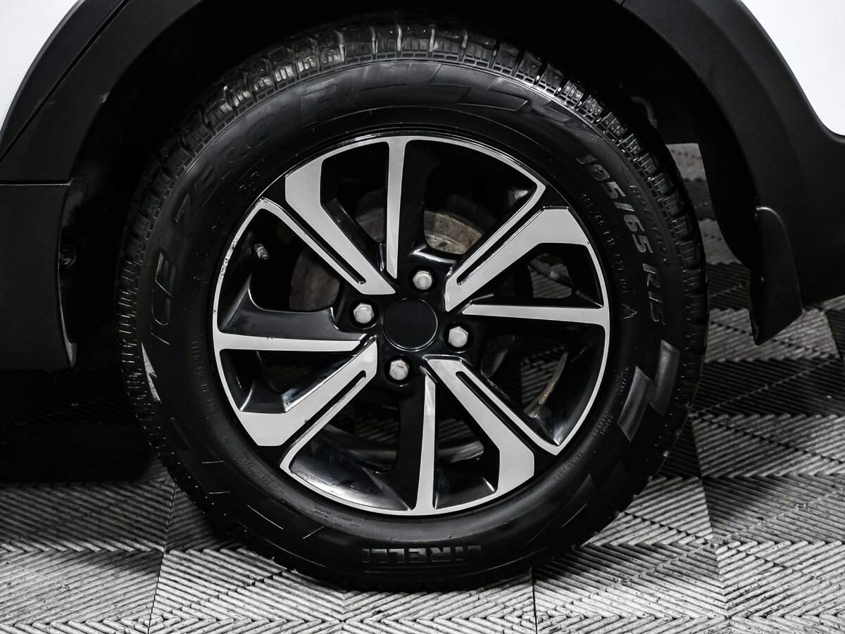 Kia Rio с пробегом — 2019 год. Фото: #13