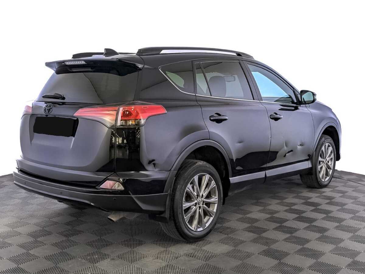 Toyota RAV4 с пробегом — 2017 год. Фото: #4
