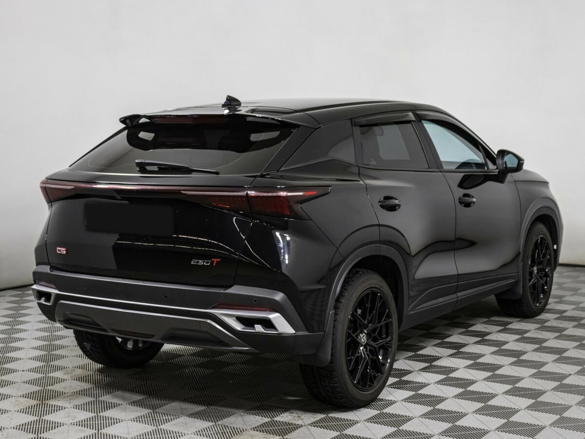 OMODA C5 с пробегом — 2024 год. Фото: #3