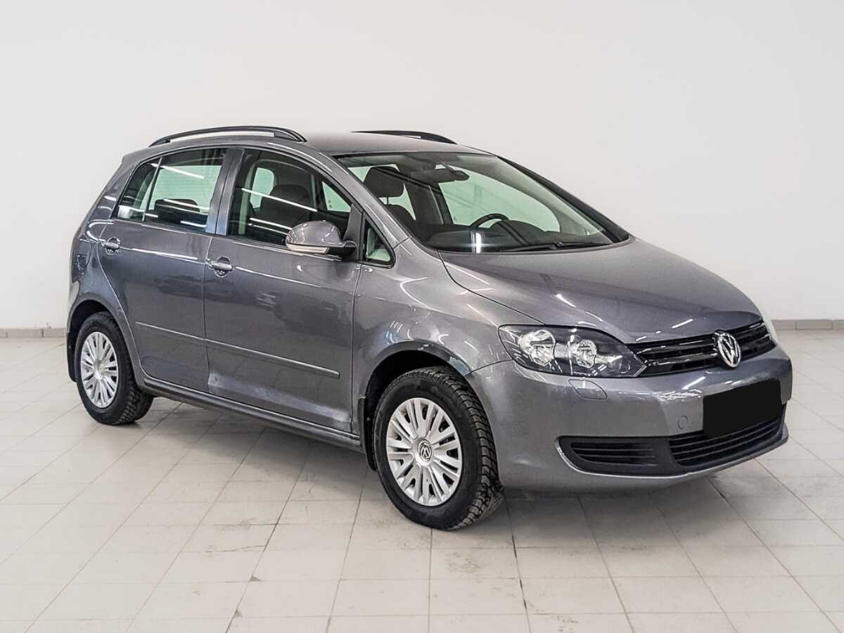 Volkswagen Golf Plus с пробегом — 2012 год. Фото: #2