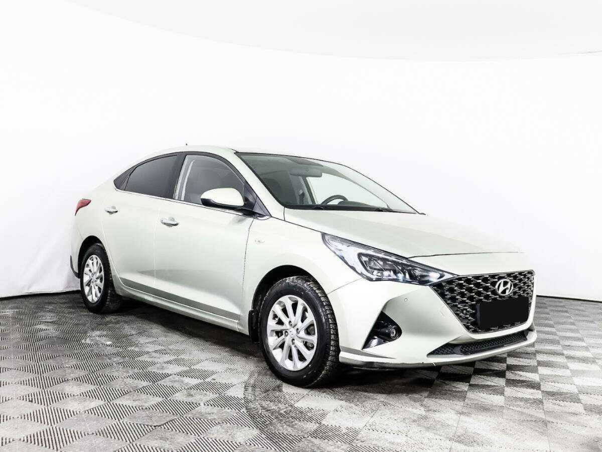 Hyundai Solaris с пробегом — 2020 год. Фото: #2