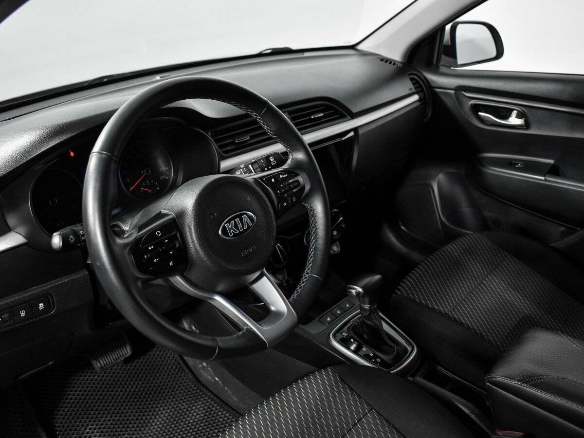 Kia Rio с пробегом — 2020 год. Фото: #8