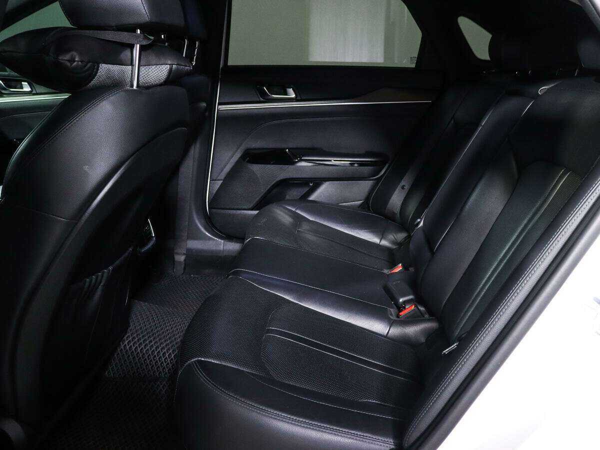 Kia K5 с пробегом — 2020 год. Фото: #8