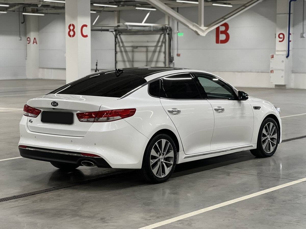 Kia K5 с пробегом — 2017 год. Фото: #4