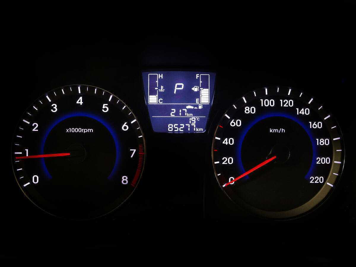 Hyundai Solaris с пробегом — 2015 год. Фото: #10