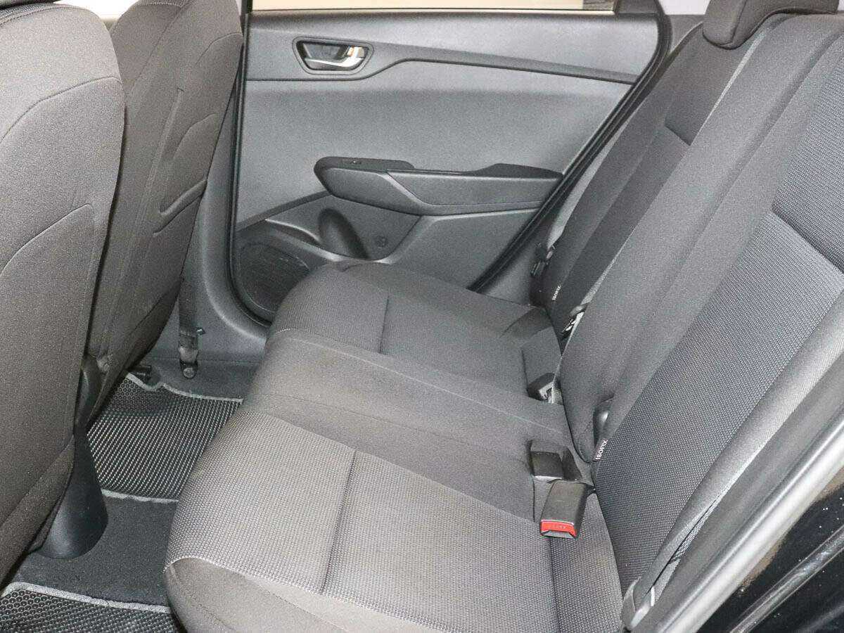 Hyundai Solaris с пробегом — 2020 год. Фото: #8