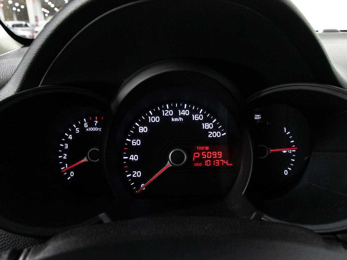 Kia Picanto с пробегом — 2013 год. Фото: #11