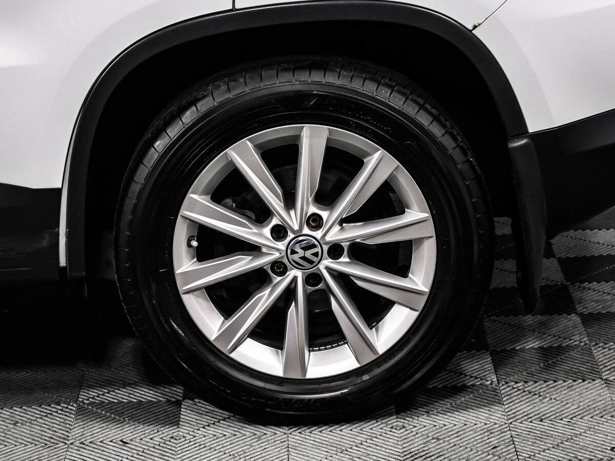 Volkswagen Tiguan с пробегом — 2015 год. Фото: #13