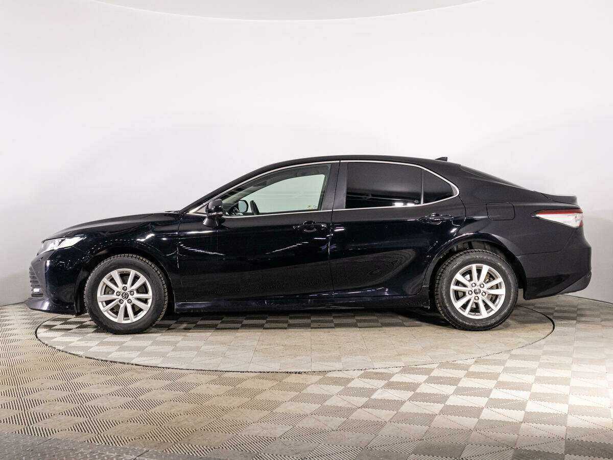 Toyota Camry с пробегом — 2019 год. Фото: #7