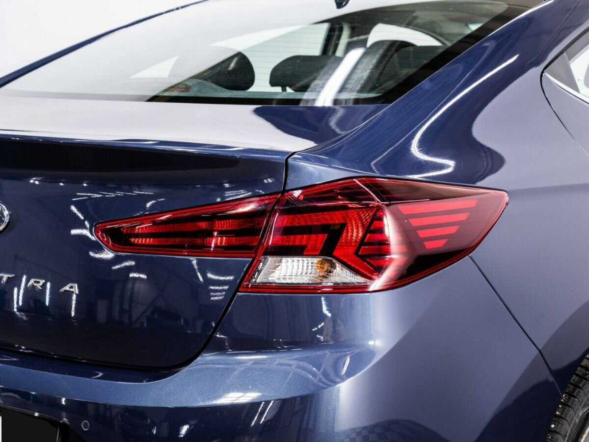 Hyundai Elantra с пробегом — 2020 год. Фото: #26