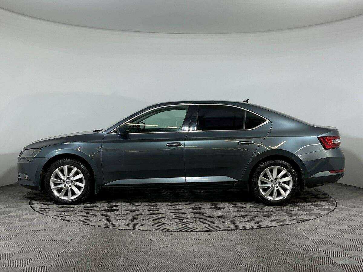 Skoda Superb с пробегом — 2017 год. Фото: #6