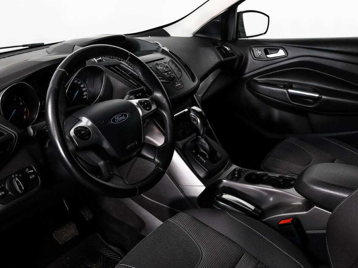 Ford Kuga с пробегом — 2016 год. Фото: #8