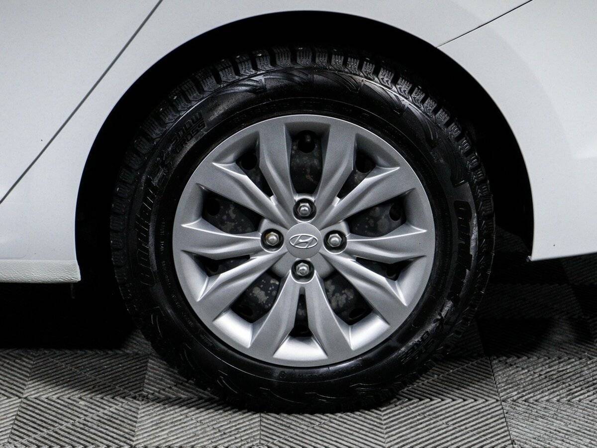 Hyundai Solaris с пробегом — 2019 год. Фото: #13