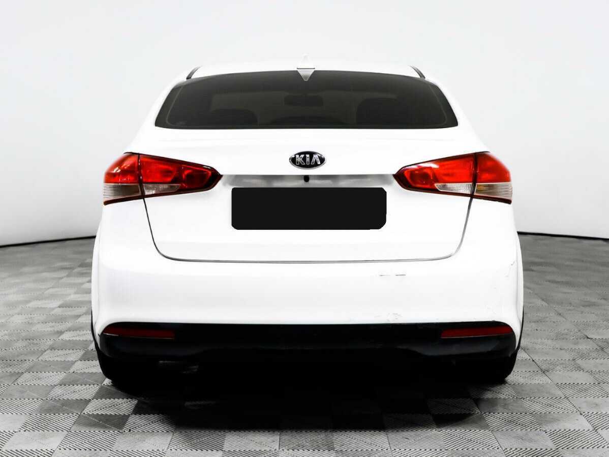 Kia Cerato с пробегом — 2017 год. Фото: #5