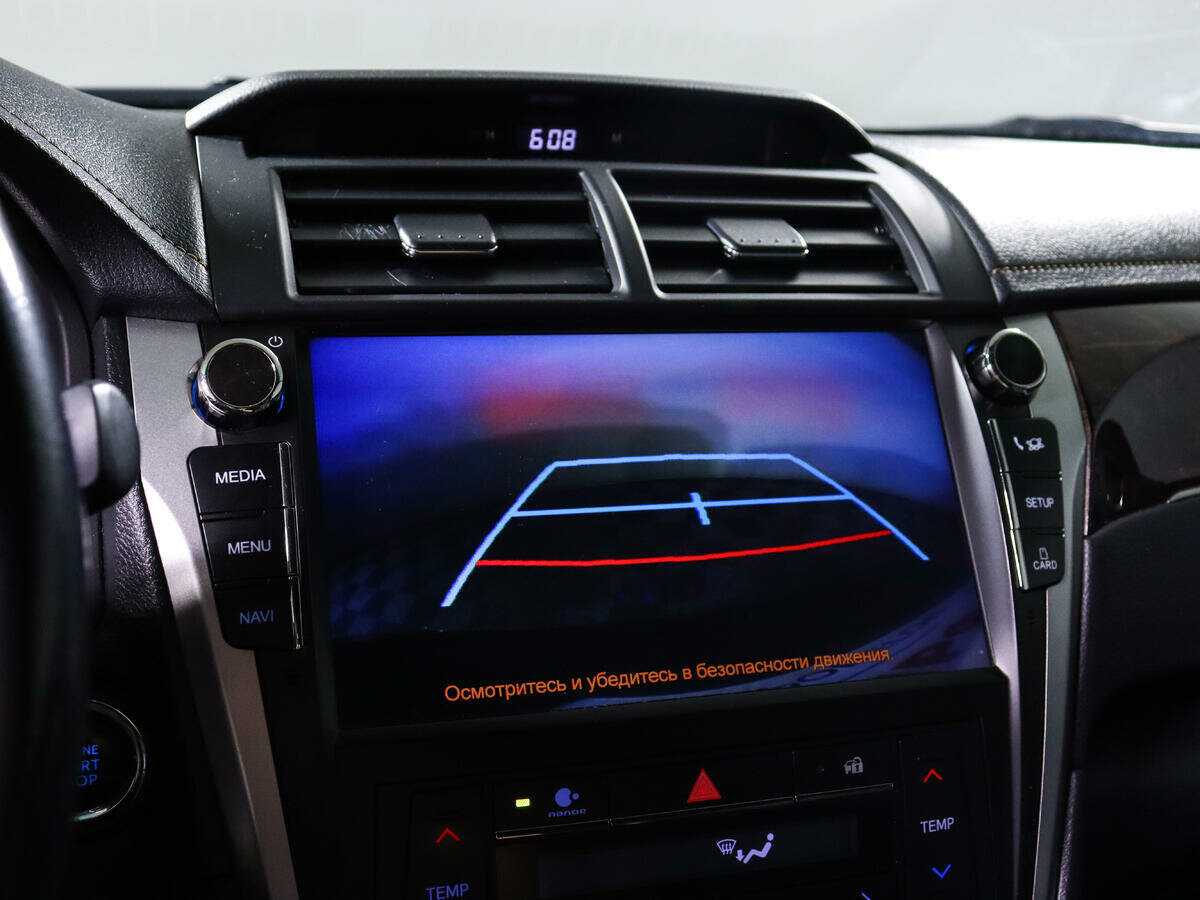 Toyota Camry с пробегом — 2018 год. Фото: #12