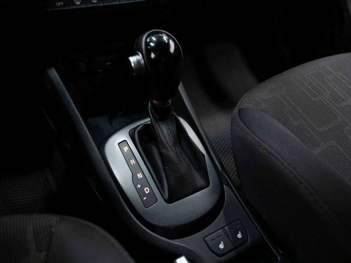 Kia Rio с пробегом — 2015 год. Фото: #21