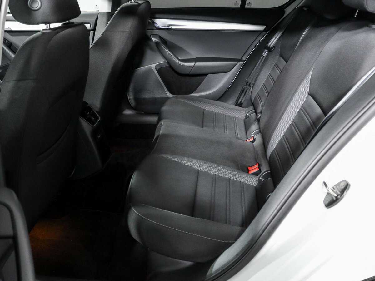 Skoda Octavia с пробегом — 2019 год. Фото: #9