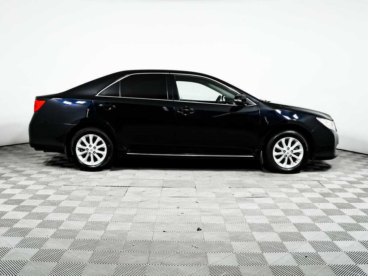 Toyota Camry с пробегом — 2013 год. Фото: #3