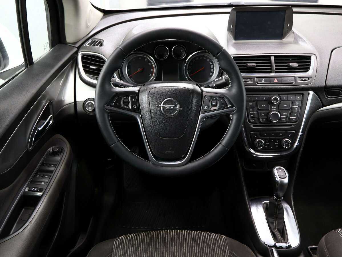 Opel Mokka с пробегом — 2013 год. Фото: #12