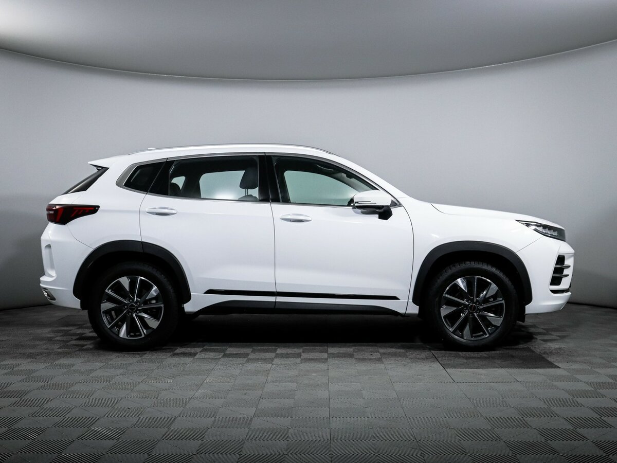 EXEED LX с пробегом — 2023 год. Фото: #3