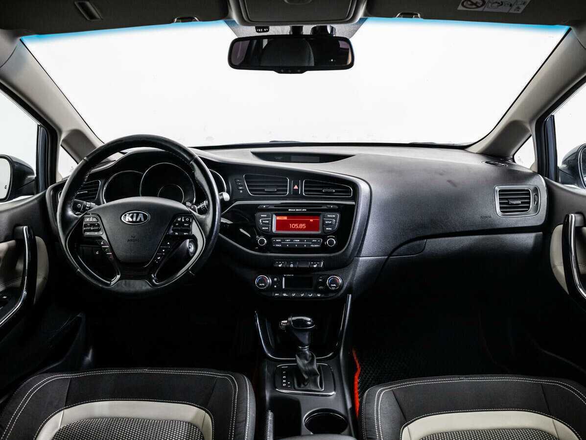 Kia Ceed с пробегом — 2014 год. Фото: #12