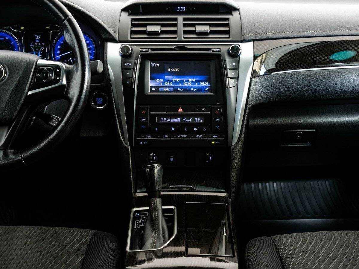 Toyota Camry с пробегом — 2017 год. Фото: #11