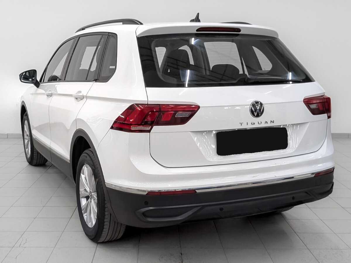 Volkswagen Tiguan с пробегом — 2021 год. Фото: #6