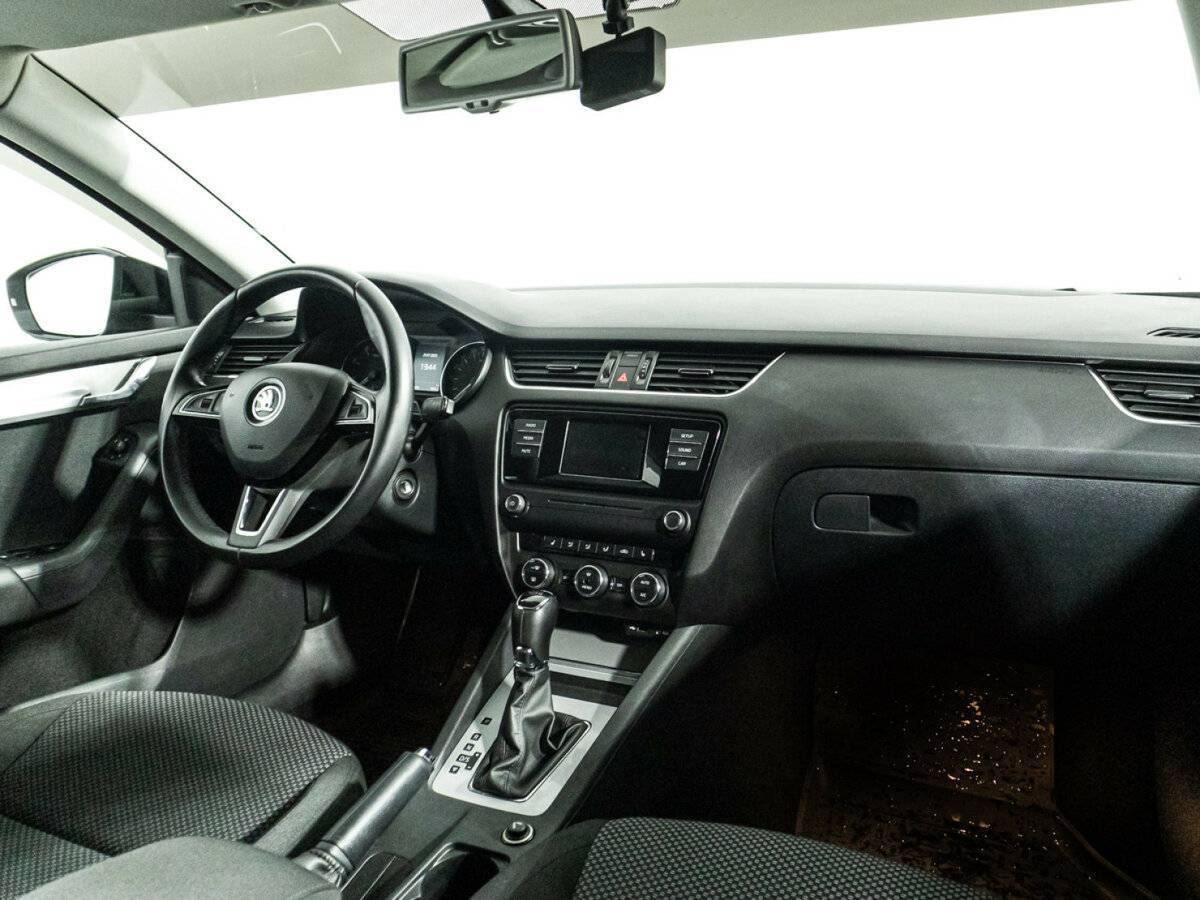 Skoda Octavia с пробегом — 2016 год. Фото: #8