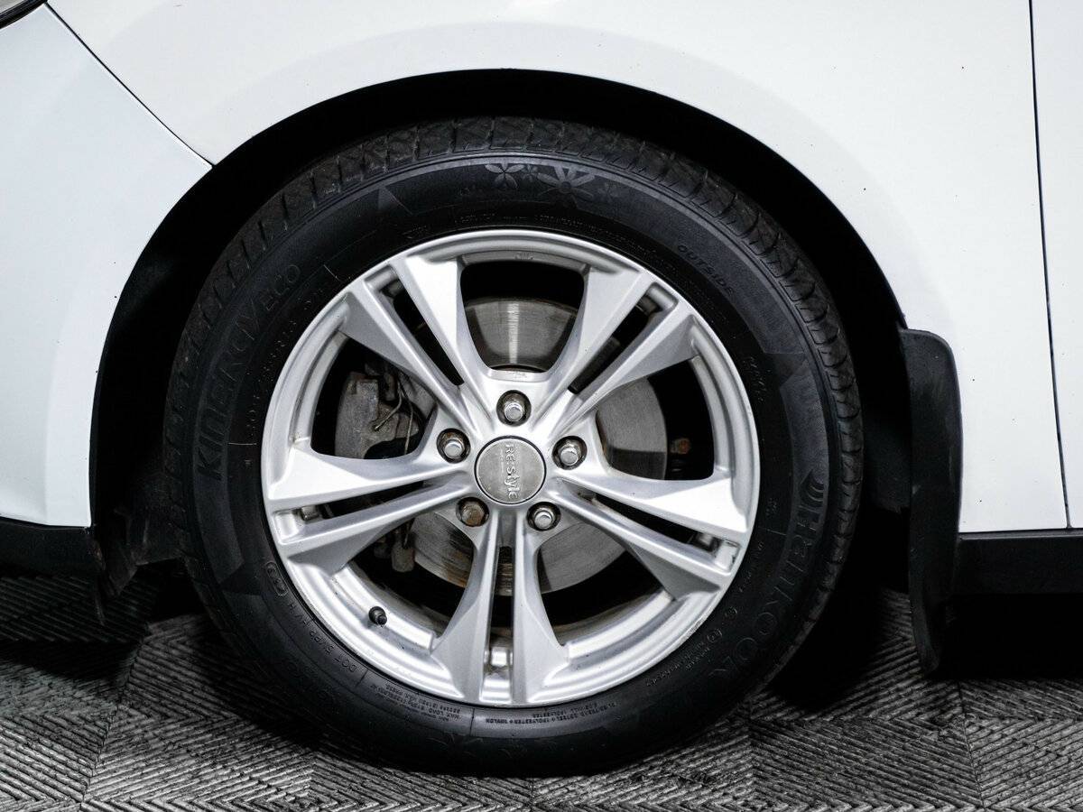 Ford Focus с пробегом — 2012 год. Фото: #13