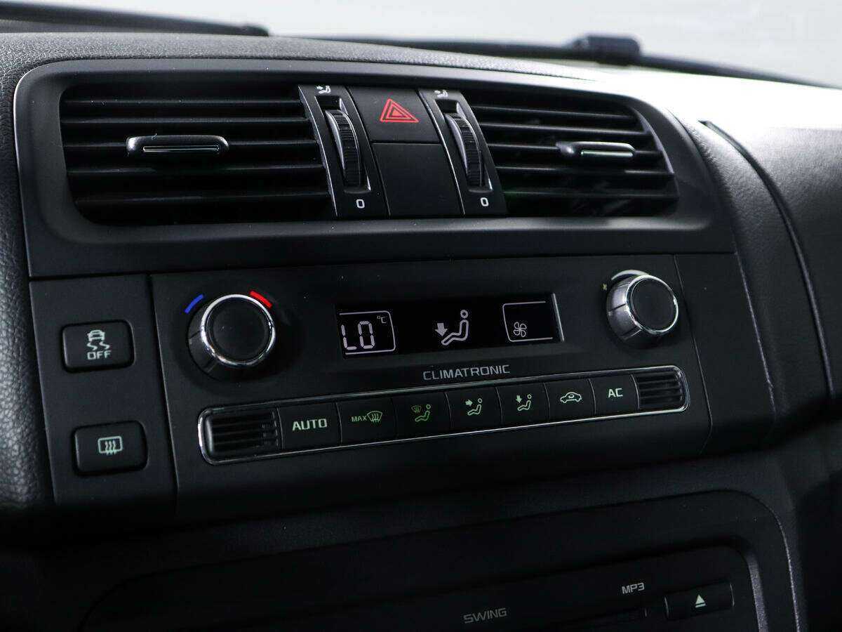 Skoda Fabia с пробегом — 2012 год. Фото: #15