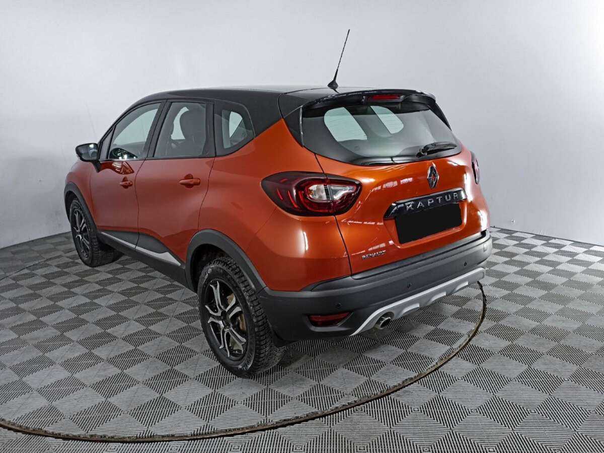 Renault Kaptur с пробегом — 2016 год. Фото: #6