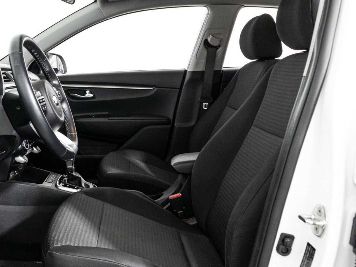 Kia Rio с пробегом — 2021 год. Фото: #15