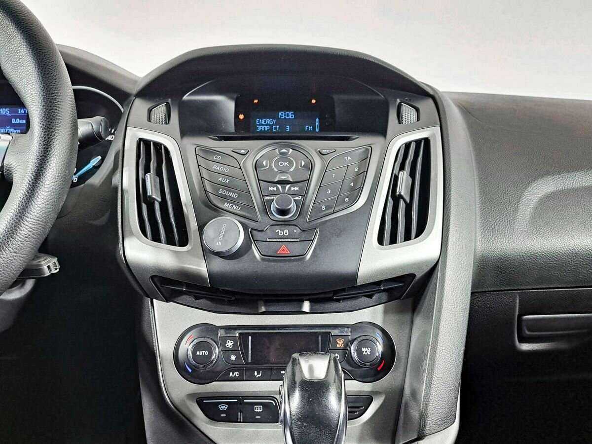 Ford Focus с пробегом — 2012 год. Фото: #14