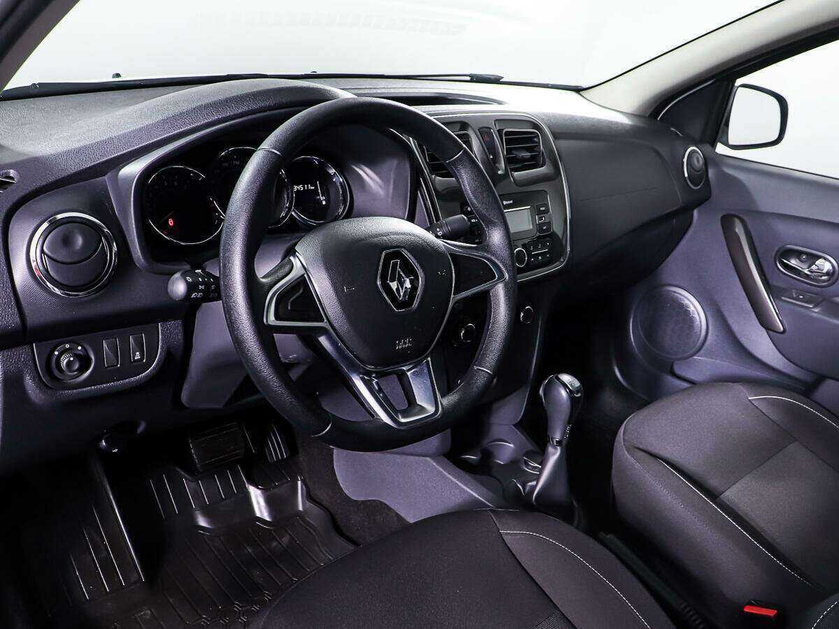 Renault Logan с пробегом — 2020 год. Фото: #11