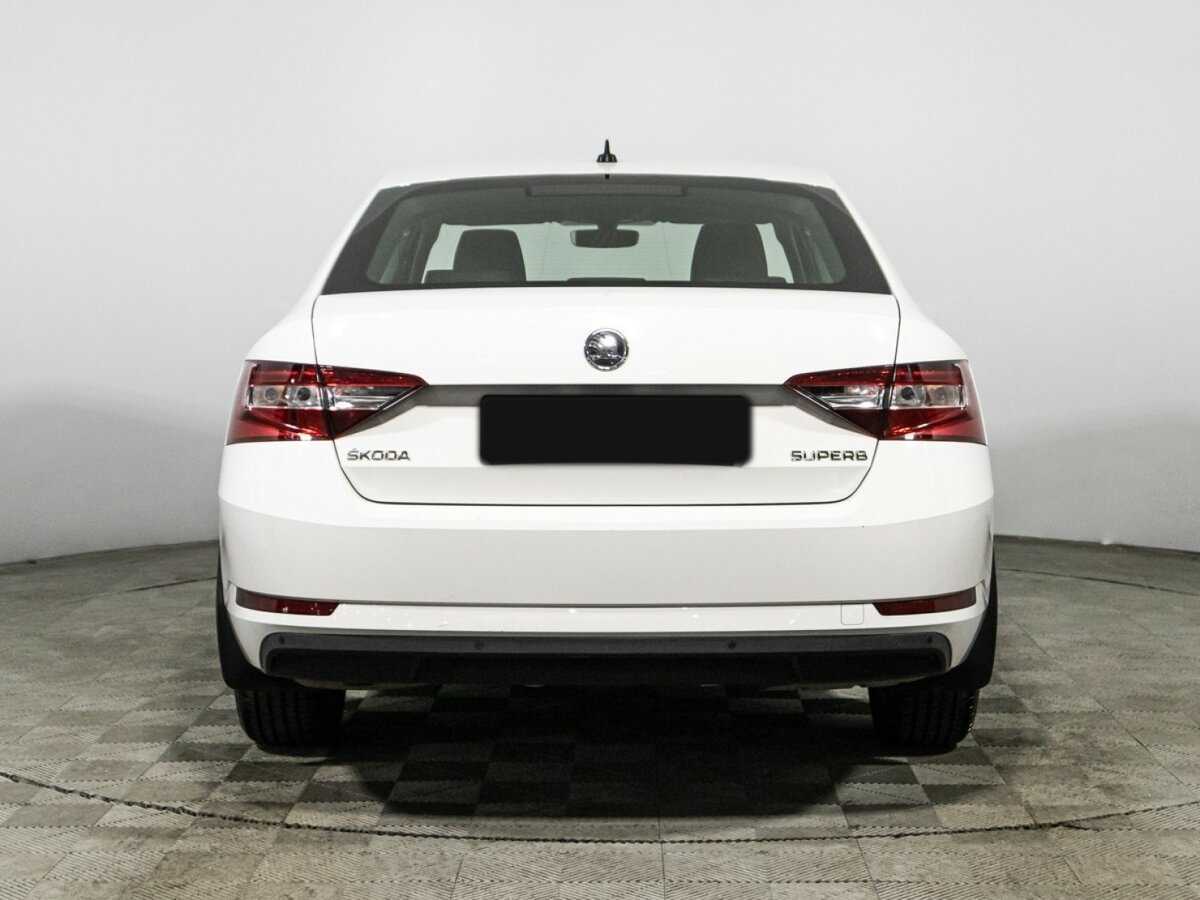 Skoda Superb с пробегом — 2016 год. Фото: #5