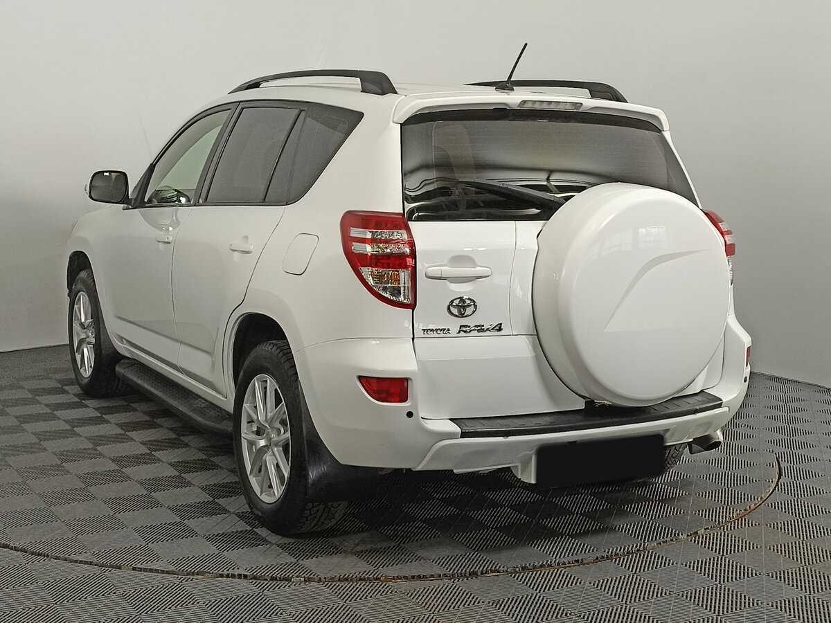 Toyota RAV4 с пробегом — 2012 год. Фото: #5