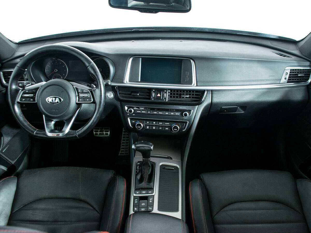 Kia Optima с пробегом — 2018 год. Фото: #9
