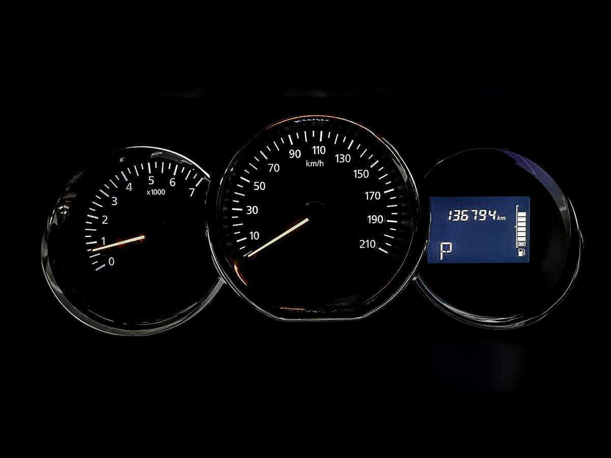 Renault Duster с пробегом — 2016 год. Фото: #12