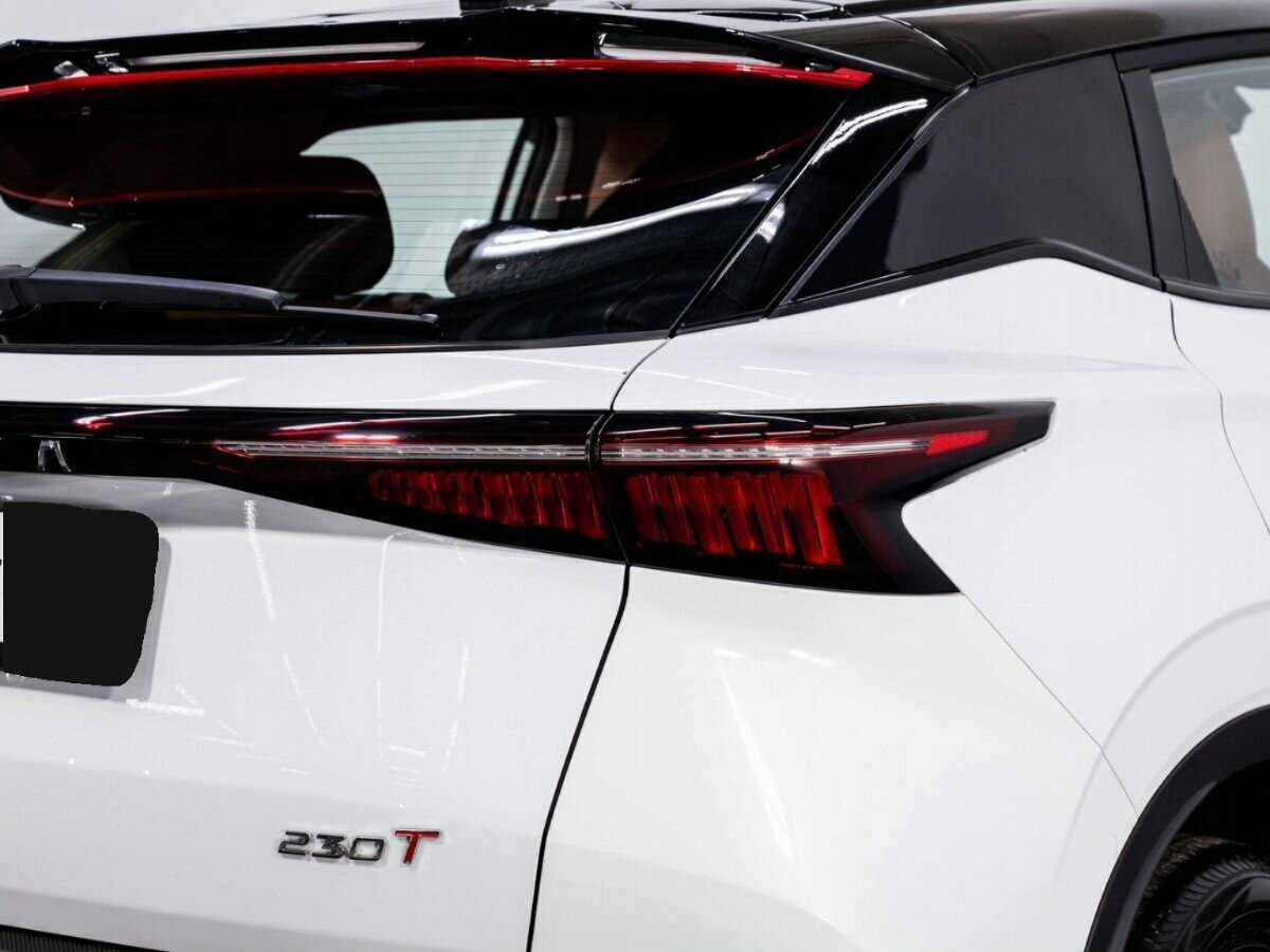 OMODA C5 с пробегом — 2023 год. Фото: #27