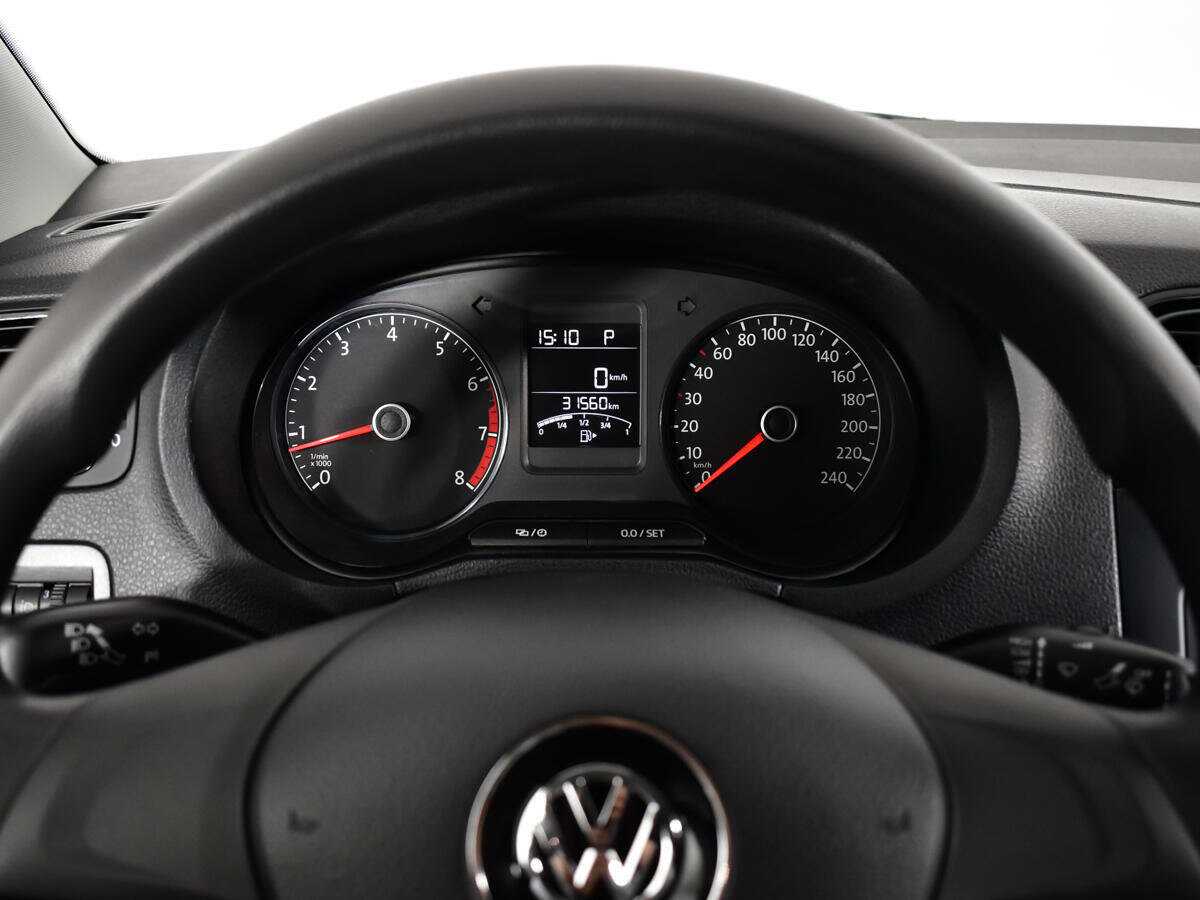 Volkswagen Polo с пробегом — 2019 год. Фото: #9