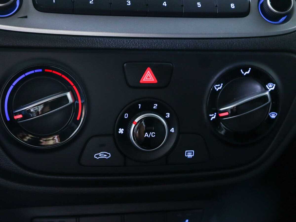 Hyundai Solaris с пробегом — 2021 год. Фото: #12