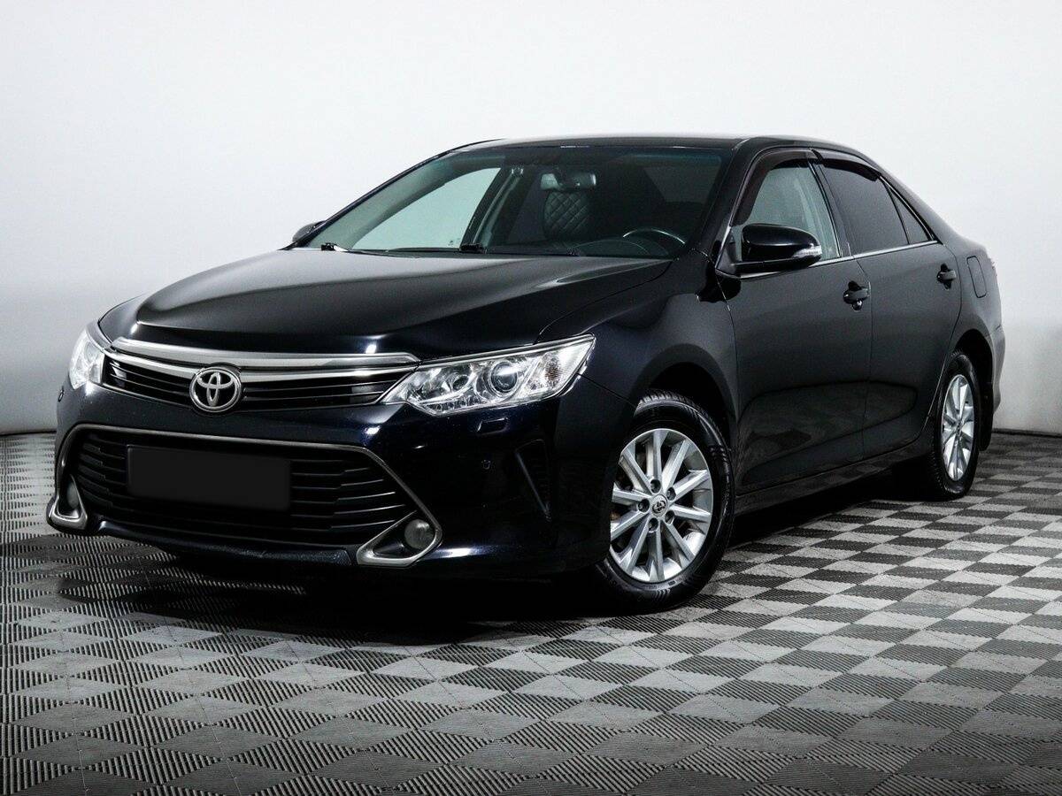 Toyota Camry с пробегом — 2015 год. Фото: #0