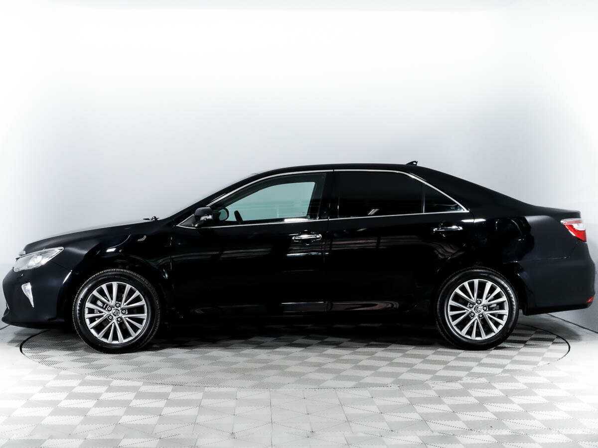 Toyota Camry с пробегом — 2017 год. Фото: #7