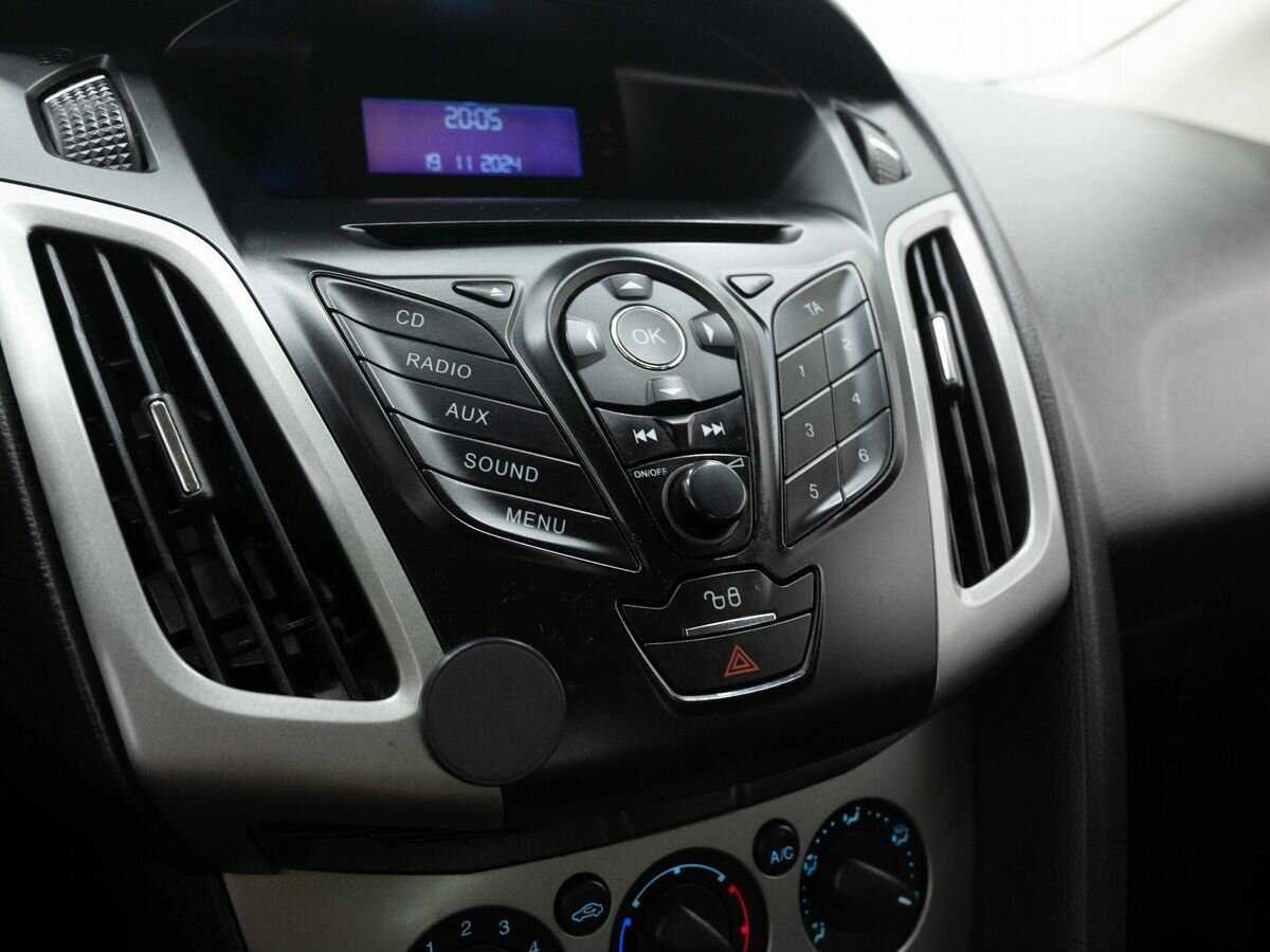 Ford Focus с пробегом — 2012 год. Фото: #19