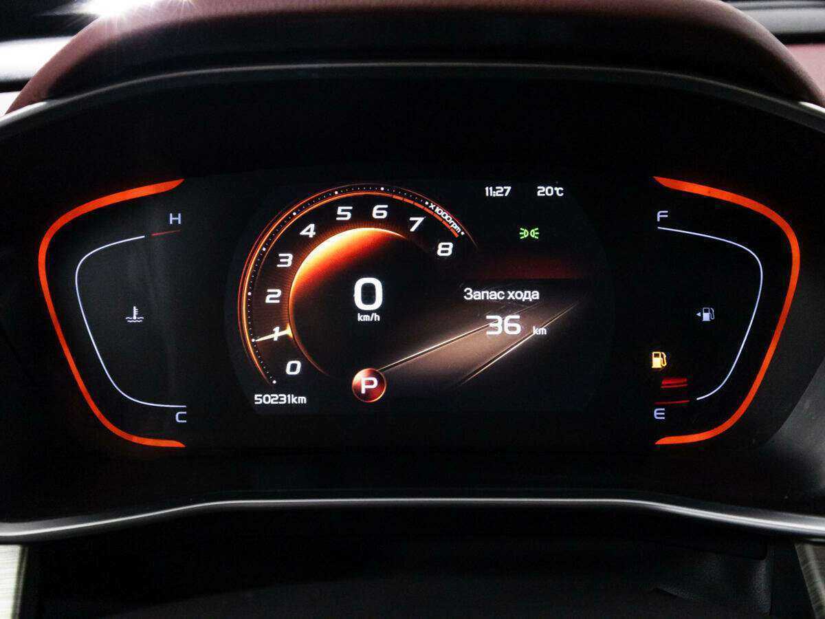 Geely Coolray с пробегом — 2023 год. Фото: #11