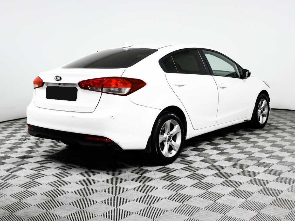 Kia Cerato с пробегом — 2017 год. Фото: #4